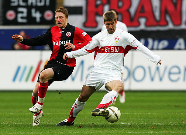 更折射出了 更折射出了