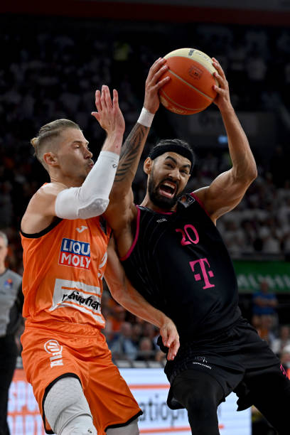 加西亚留在 加西亚留在