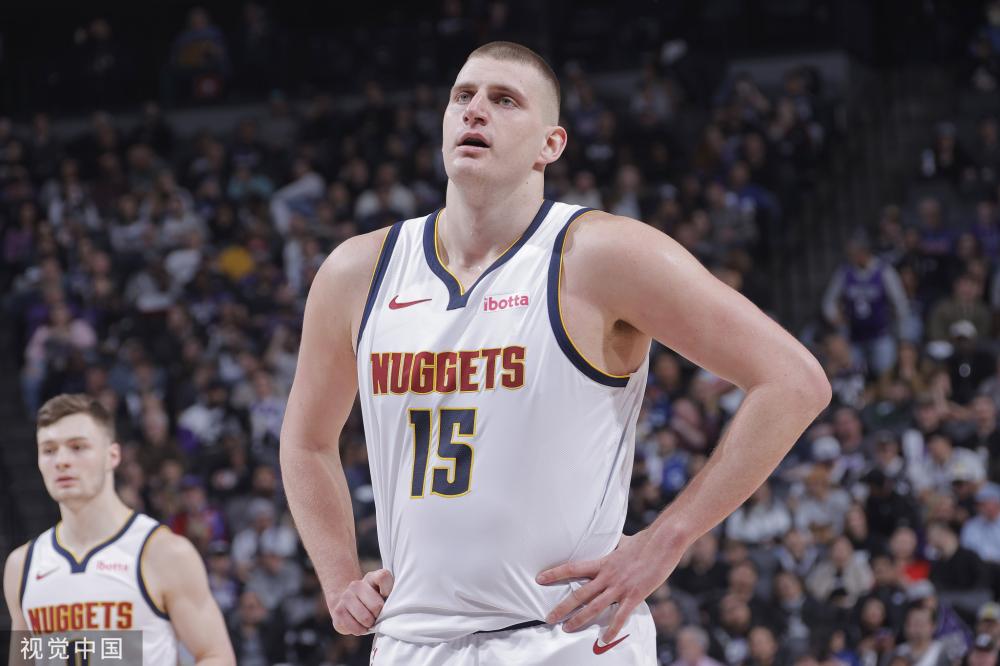 的委员会 的委员会